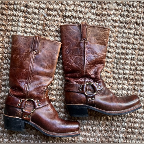 Frye Harness Buckle 12R Leather Boots - Picture 8 of 9